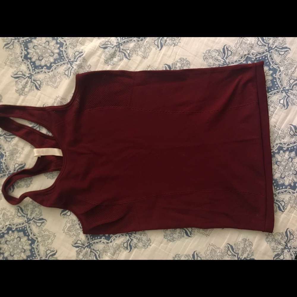 Lulu yoga top